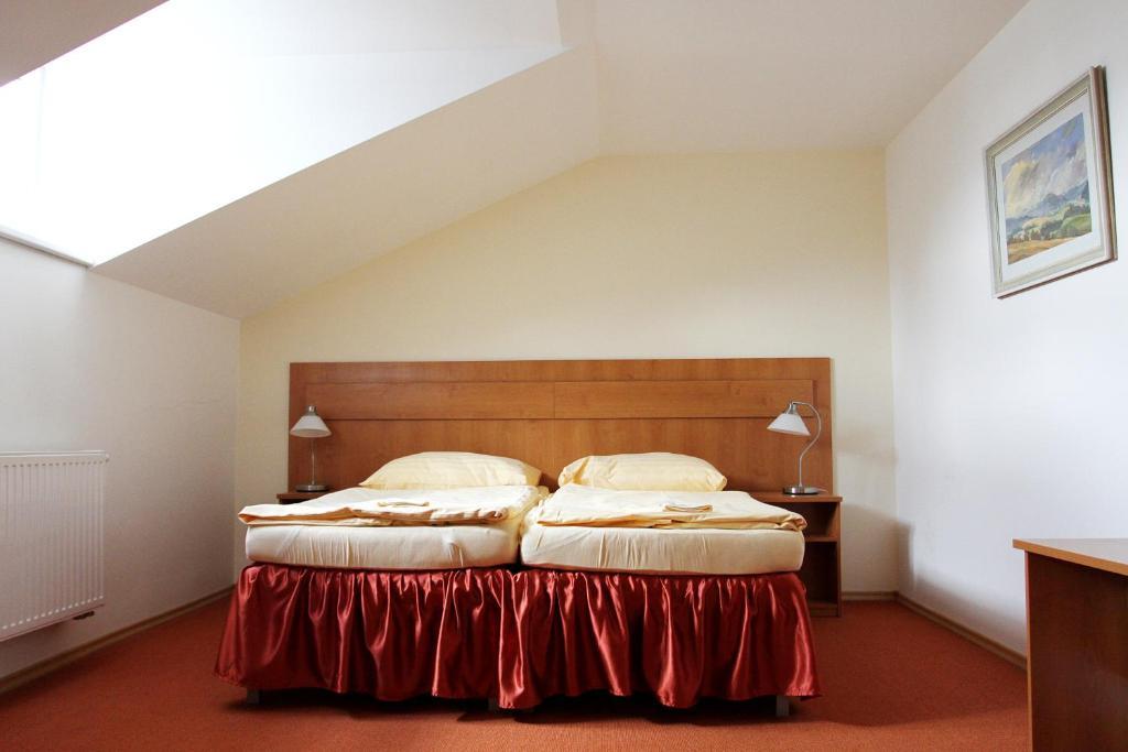 Hotel Slavia Tábor Szoba fotó