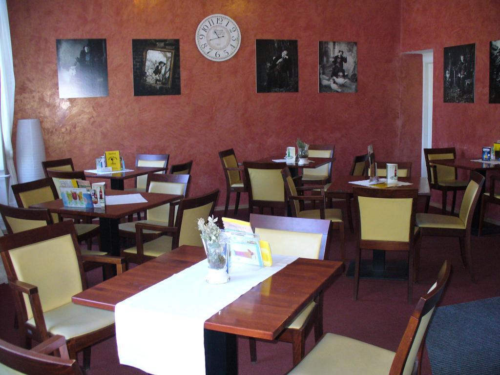 Hotel Slavia Tábor Kültér fotó