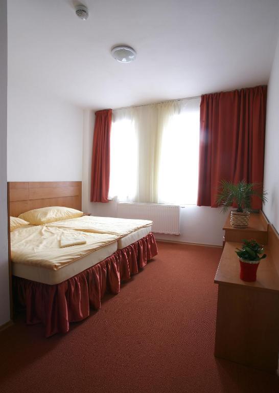 Hotel Slavia Tábor Szoba fotó